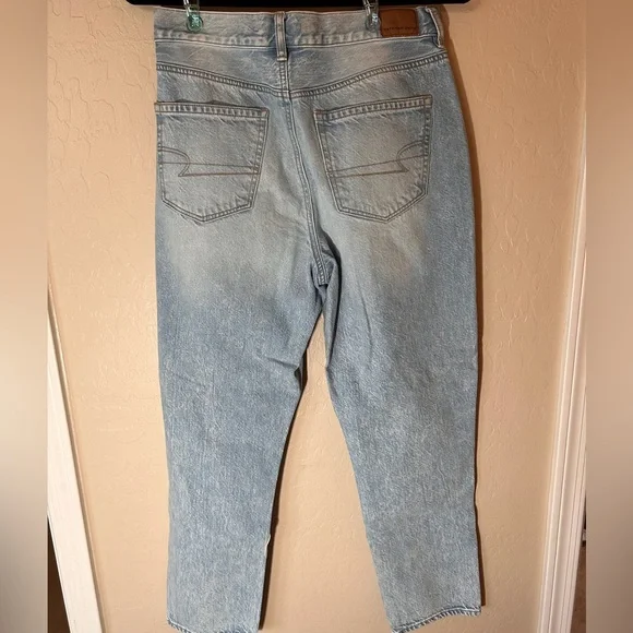 American Eagle Light Wash Straight Jeans - Picture 2 of 2